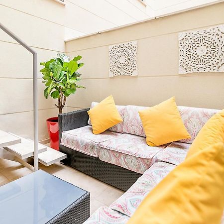Maba/Private Backyard/Walk To Downtown/Large Smart Tv Apartment Malaga Bagian luar foto
