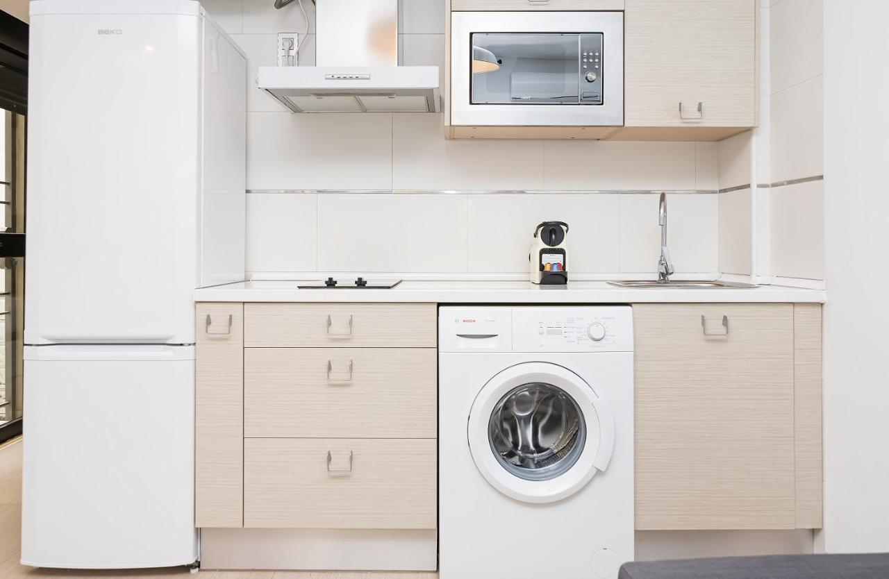 Maba/Private Backyard/Walk To Downtown/Large Smart Tv Apartment Malaga Bagian luar foto