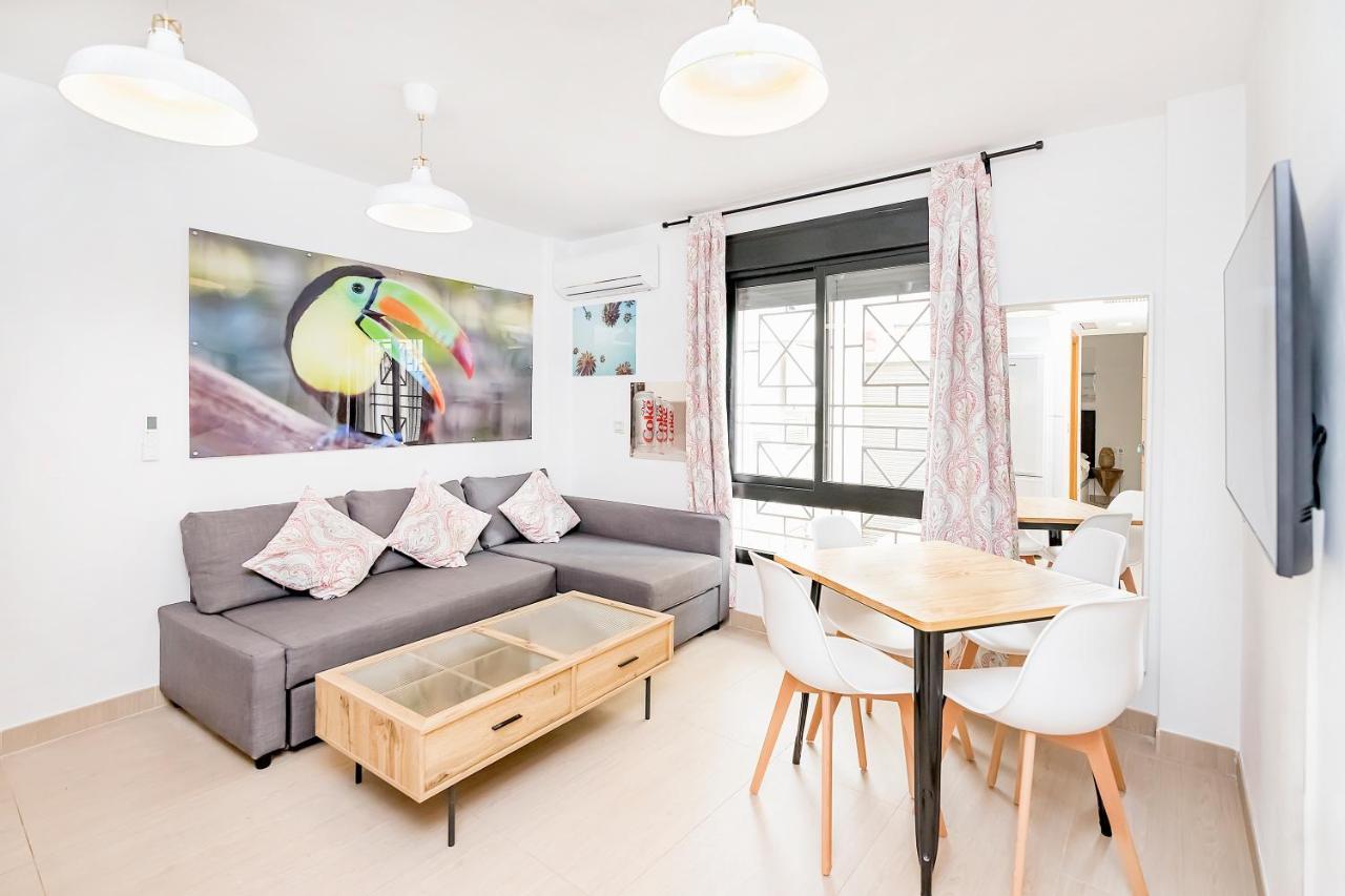 Maba/Private Backyard/Walk To Downtown/Large Smart Tv Apartment Malaga Bagian luar foto