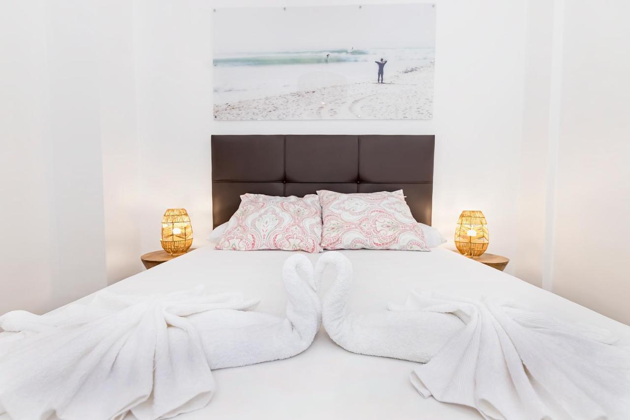 Maba/Private Backyard/Walk To Downtown/Large Smart Tv Apartment Malaga Bagian luar foto